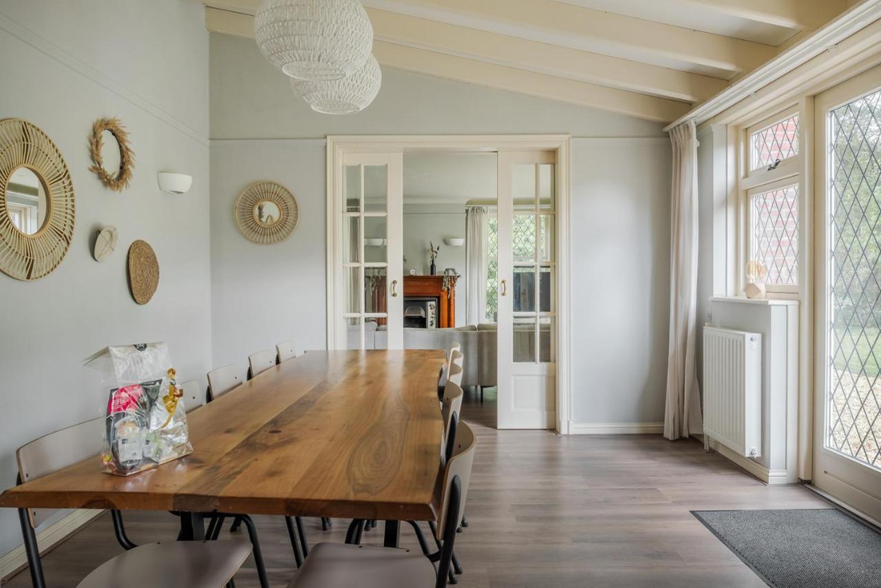 Beautiful English Villa With Hottub Zuidwolde  Exteriör bild